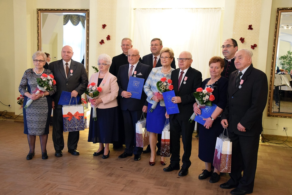 Kartuzy. Przeżyli razem pół wieku, dziś otrzymali medale