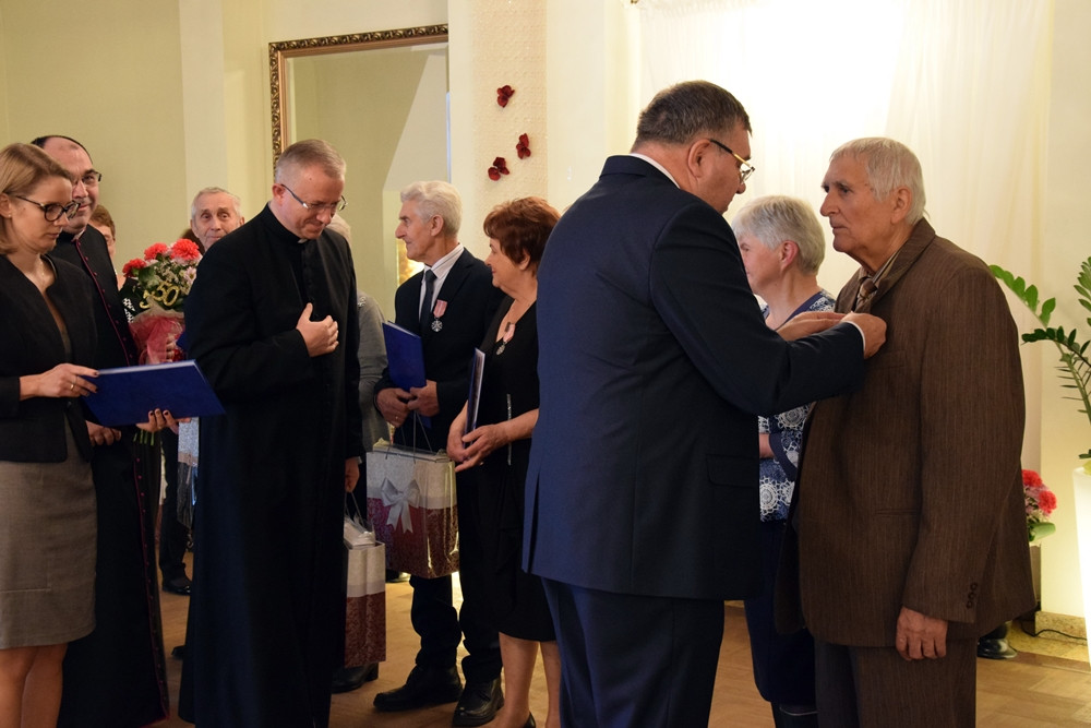 Kartuzy. Przeżyli razem pół wieku, dziś otrzymali medale
