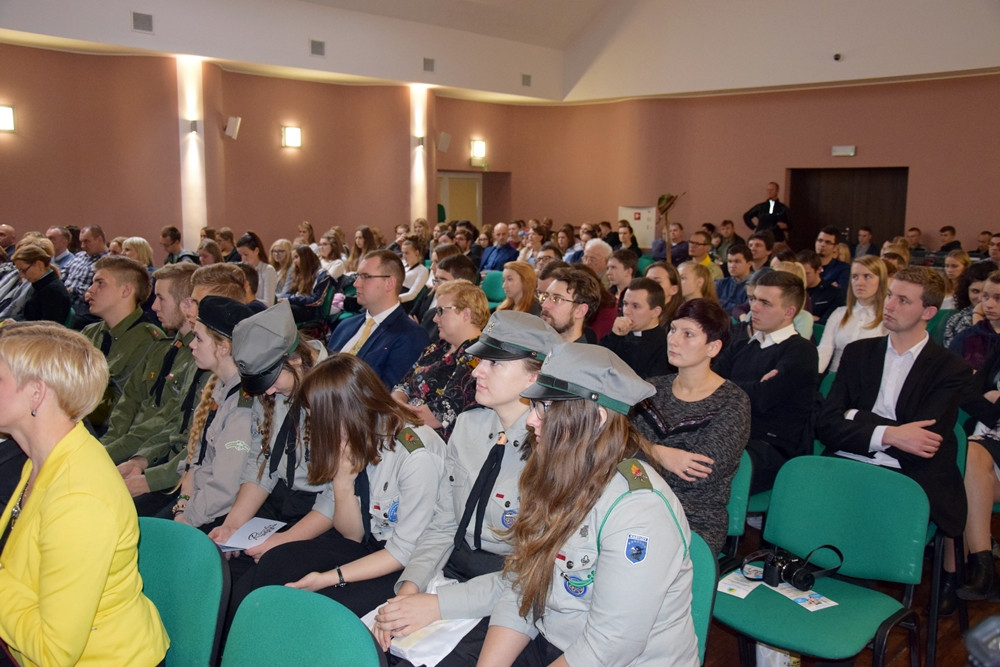 Kartuzy. I Kongres Młodych Kaszubów. Młodzież dyskutuje o regionie