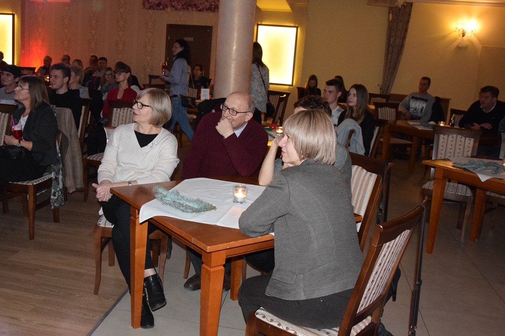 Kartuzy. Do siego Rocku - kolędy i pastorałki w wykonaniu zespołów z Kaszub