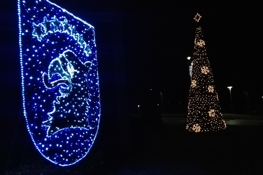 Świąteczne iluminacje. Zobacz, jak oświetlone są miejscowości w powiecie kartuskim
