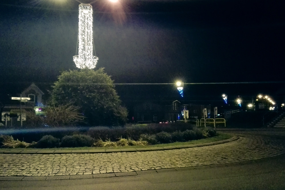 Świąteczne iluminacje. Zobacz, jak oświetlone są miejscowości w powiecie kartuskim