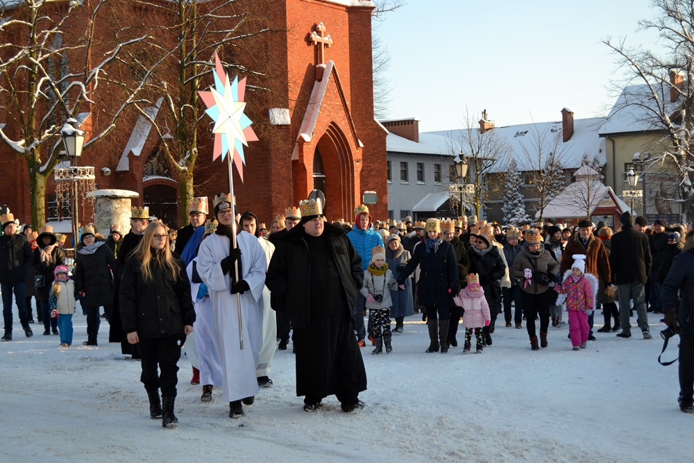 Kartuzy. Mieszkańcy podążali za Kacprem, Melchiorem i Baltazarem