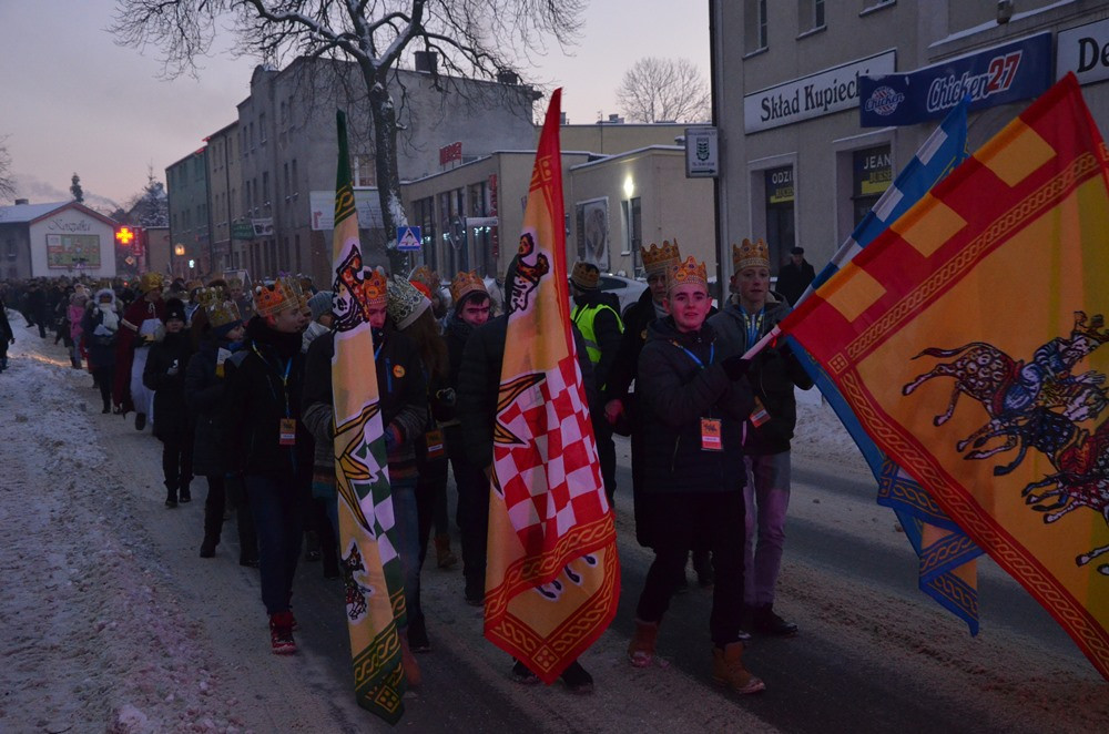 Orszak Trzech Króli przeszedł ulicami Sierakowic