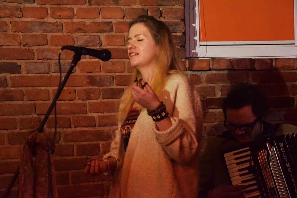 Annutara w Kartuzach. Muzyczna wędrówka z pieśniami różnych stron świata