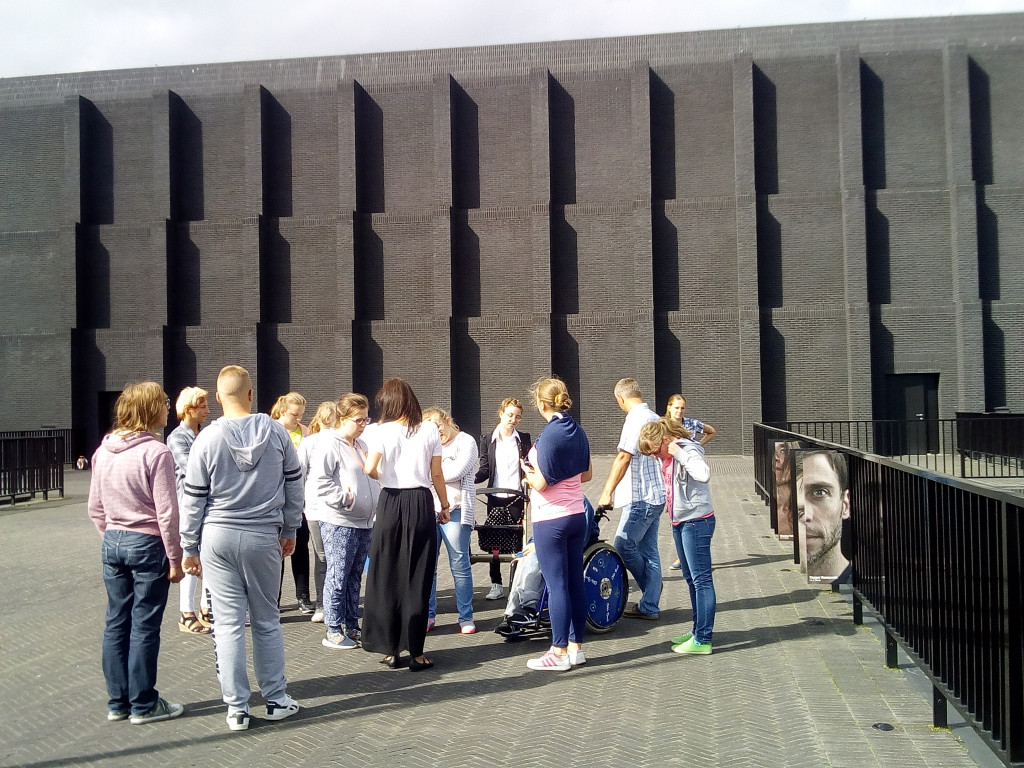 Żukowo. Niepełnosprawni wychowankowie SOSW poznawali świat teatru