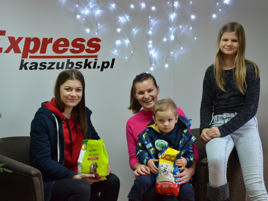 Akcja Podziel się Kocykiem rekordowa! Zebrano 781 kg karmy, kilkaset kocyków i zwierzęcych akcesoriów
