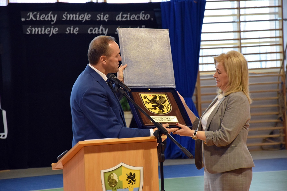 Przedszkolaki z Kiełpina i Kartuz będą się uczyć w bajkowych pomieszczeniach