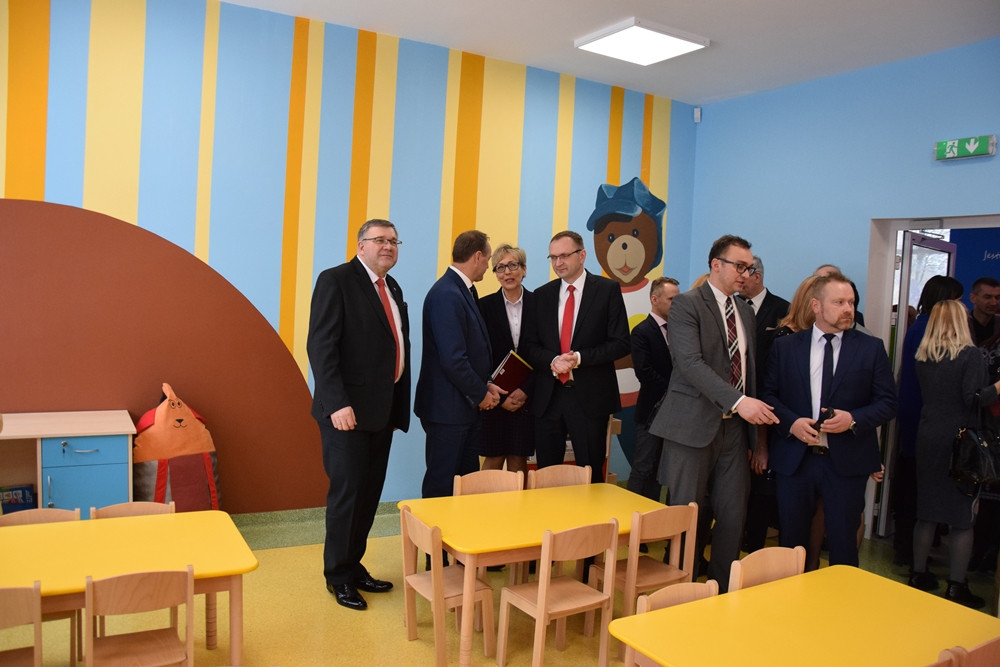 Przedszkolaki z Kiełpina i Kartuz będą się uczyć w bajkowych pomieszczeniach