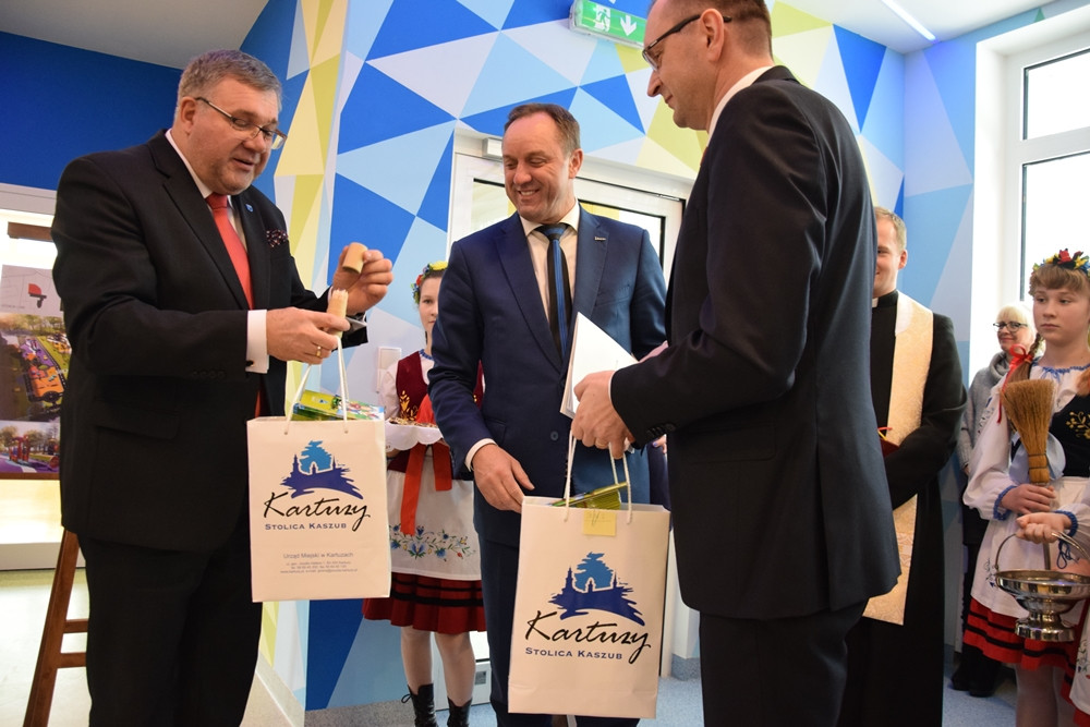 Przedszkolaki z Kiełpina i Kartuz będą się uczyć w bajkowych pomieszczeniach
