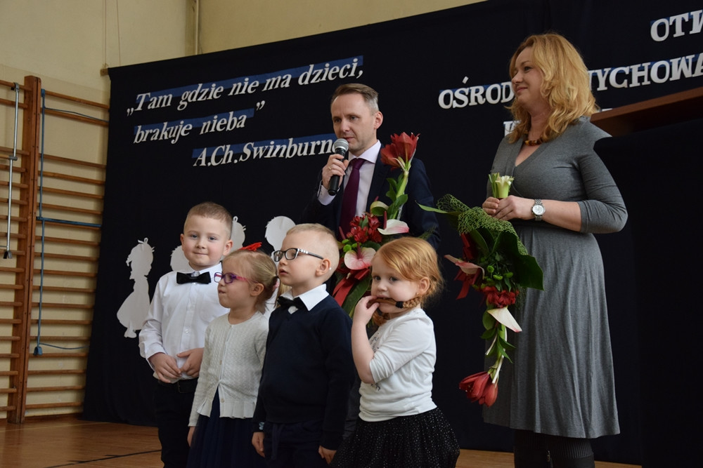 Przedszkolaki z Kiełpina i Kartuz będą się uczyć w bajkowych pomieszczeniach