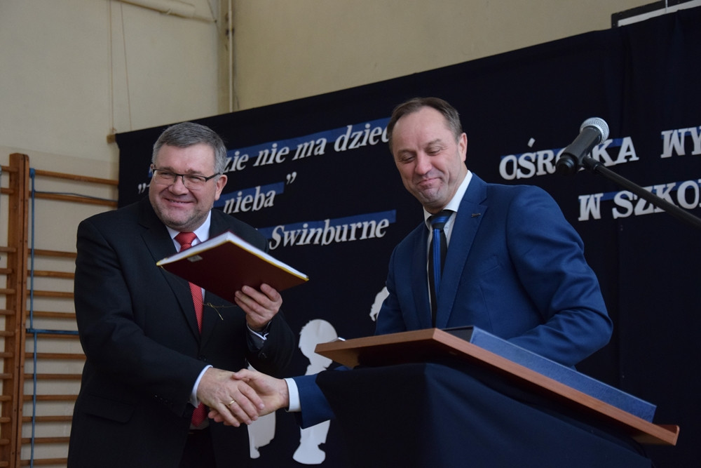 Przedszkolaki z Kiełpina i Kartuz będą się uczyć w bajkowych pomieszczeniach