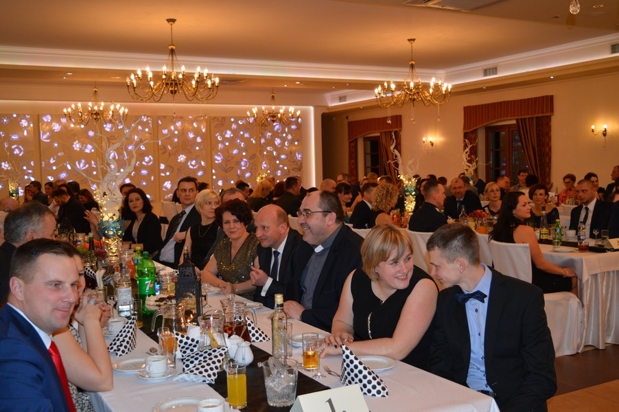 Kartuzy. Integracyjno-charytatywny Karnawałowy Bal Katolika