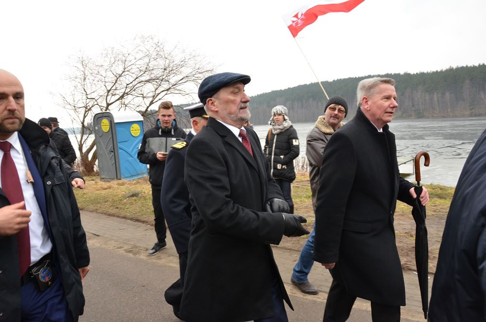 Gołubie. Antoni Macierewicz na uroczystościach upamiętniających TOW 