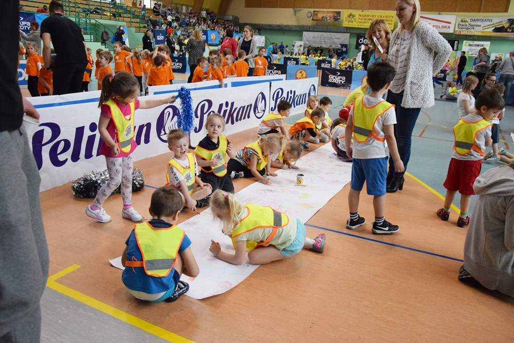 Przodkowo. Przedszkolaki trenowały z zawodowymi sportowcami