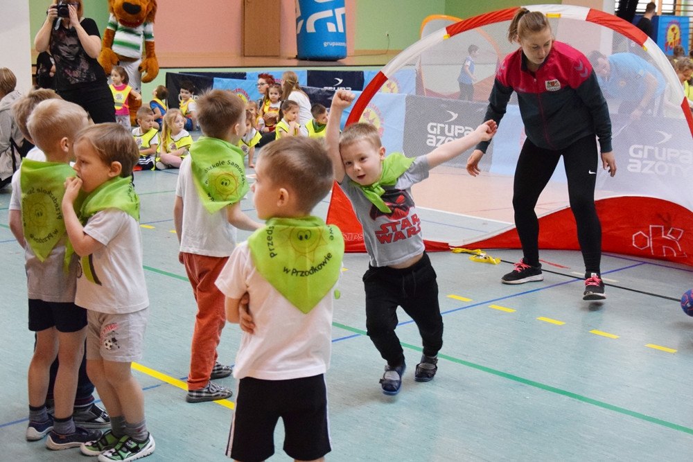 Przodkowo. Przedszkolaki trenowały z zawodowymi sportowcami