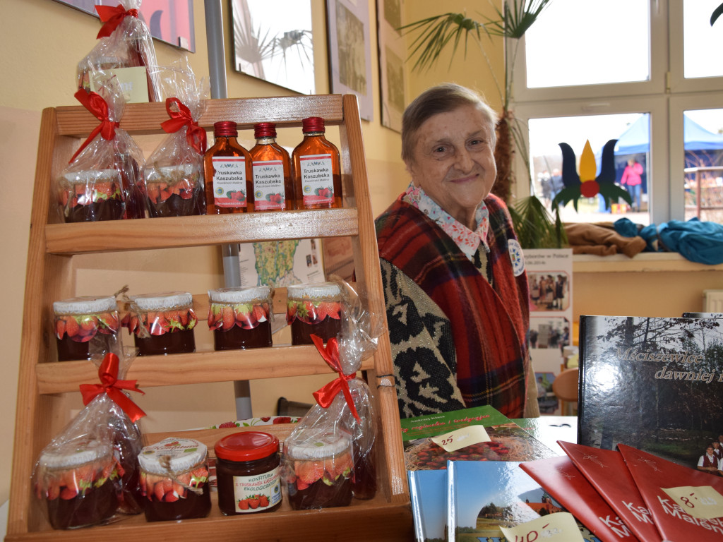 Chmielno. Dzień Jedności Kaszubów. Zagrało 351 akordeonistów, tym razem rekord nie został pobity