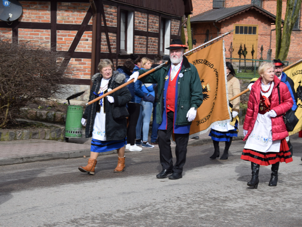 Chmielno. Dzień Jedności Kaszubów. Zagrało 351 akordeonistów, tym razem rekord nie został pobity