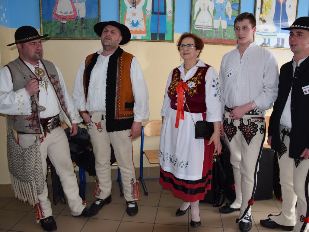 Chmielno. Dzień Jedności Kaszubów. Zagrało 351 akordeonistów, tym razem rekord nie został pobity