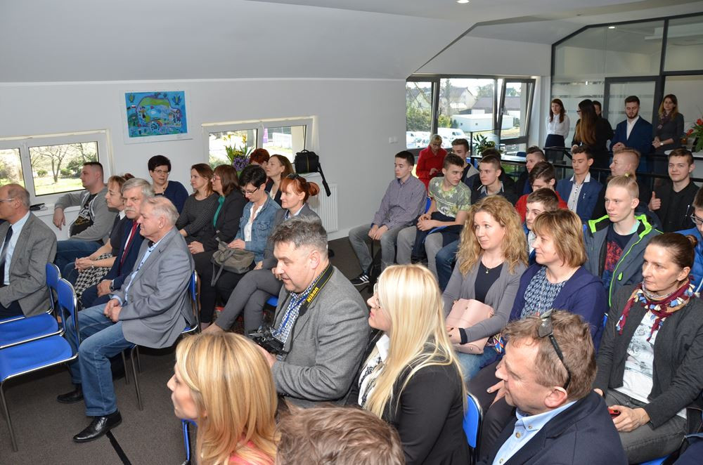 Firma Auto Miras stworzyła program edukacyjny i podpisała umowę o współpracy z ZSZiO w Żukowie