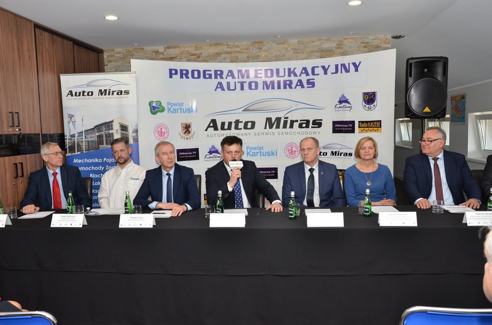 Firma Auto Miras stworzyła program edukacyjny i podpisała umowę o współpracy z ZSZiO w Żukowie
