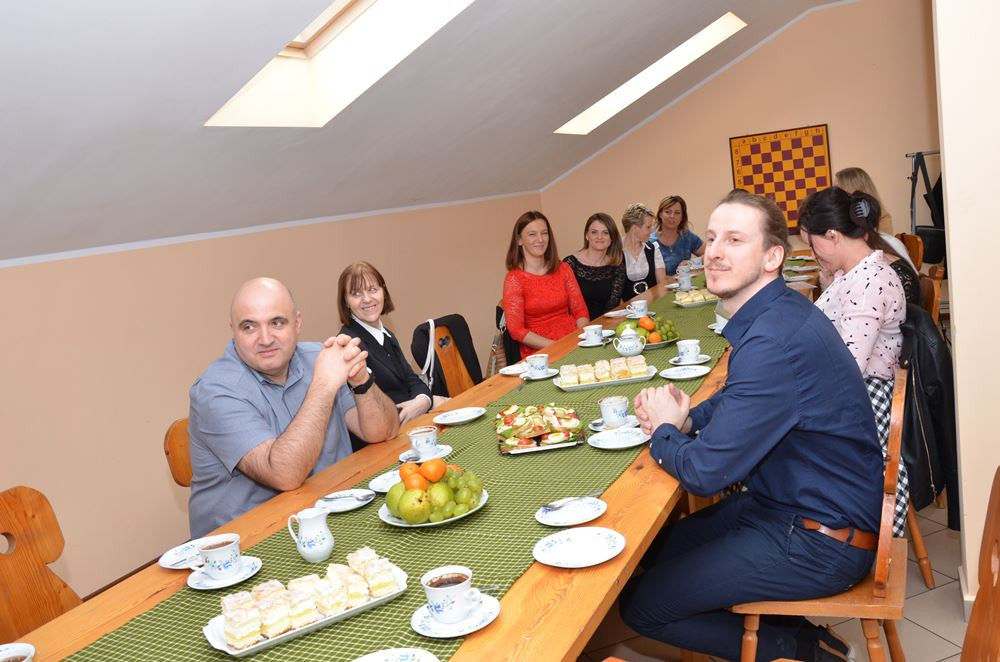 Sulęczyno. Panie odebrały certyfikaty ukończenia kursów z księgowości