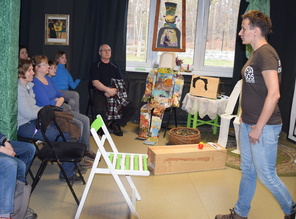 Inspirujące warsztaty z nasłuchiwania sów w kartuskim lesie