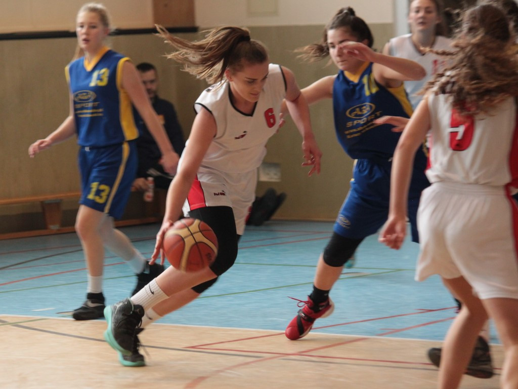 Koszykarki z I LO w Kartuzach z brązowym medalem wojewódzkiej licealiady