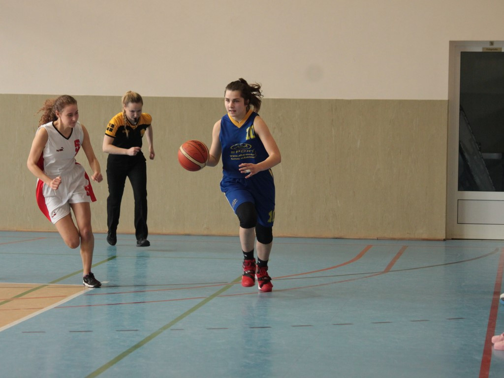 Koszykarki z I LO w Kartuzach z brązowym medalem wojewódzkiej licealiady