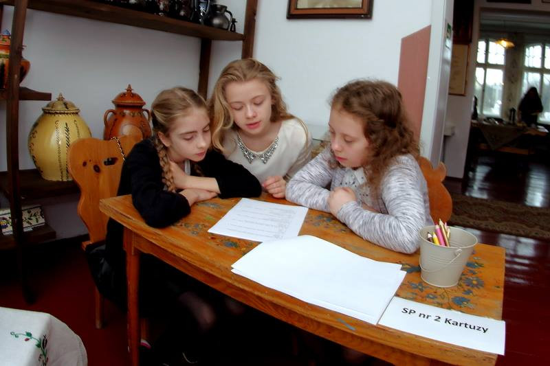 Kartuzy. Uczniowie z Brodnicy Górnej najwięcej wiedzą o Franciszku Trederze