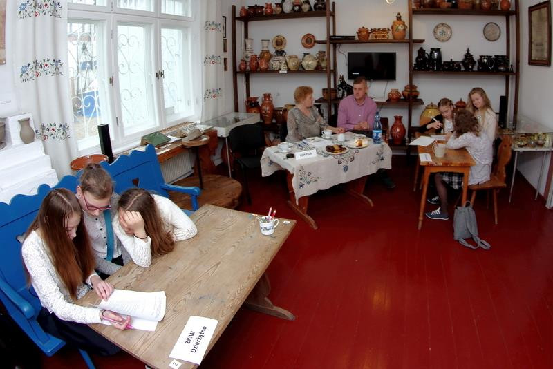 Kartuzy. Uczniowie z Brodnicy Górnej najwięcej wiedzą o Franciszku Trederze