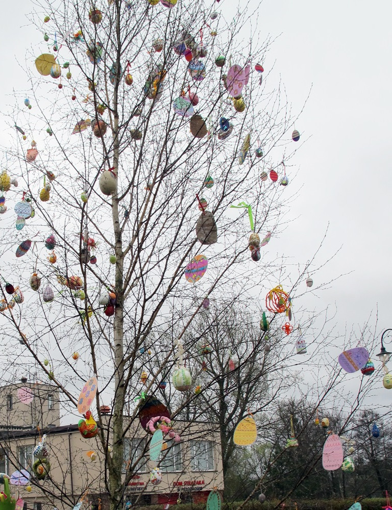 W Żukowie stanęły dwa wielkanocne jaja, a w Przodkowie 