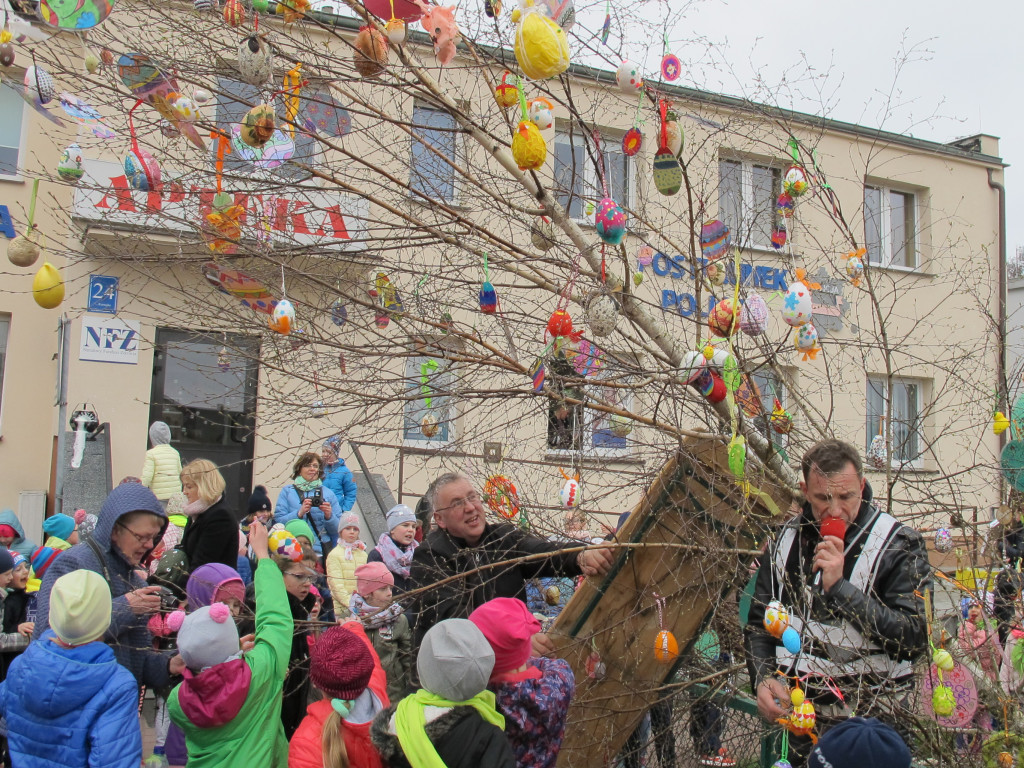 W Żukowie stanęły dwa wielkanocne jaja, a w Przodkowie 