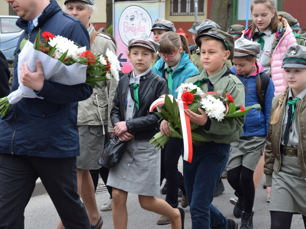 Kartuzy. Uroczystości trzeciomajowe. Park zyskał nazwę 66 Kaszubskiego Pułku Piechoty