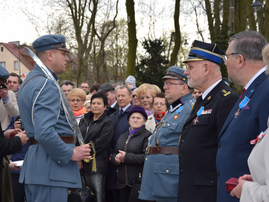 Kartuzy. Uroczystości trzeciomajowe. Park zyskał nazwę 66 Kaszubskiego Pułku Piechoty