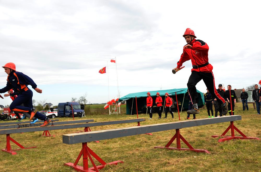Mirachowo. Gminne zawody sportowo-pożarnicze w majówkowej atmosferze (wyniki)