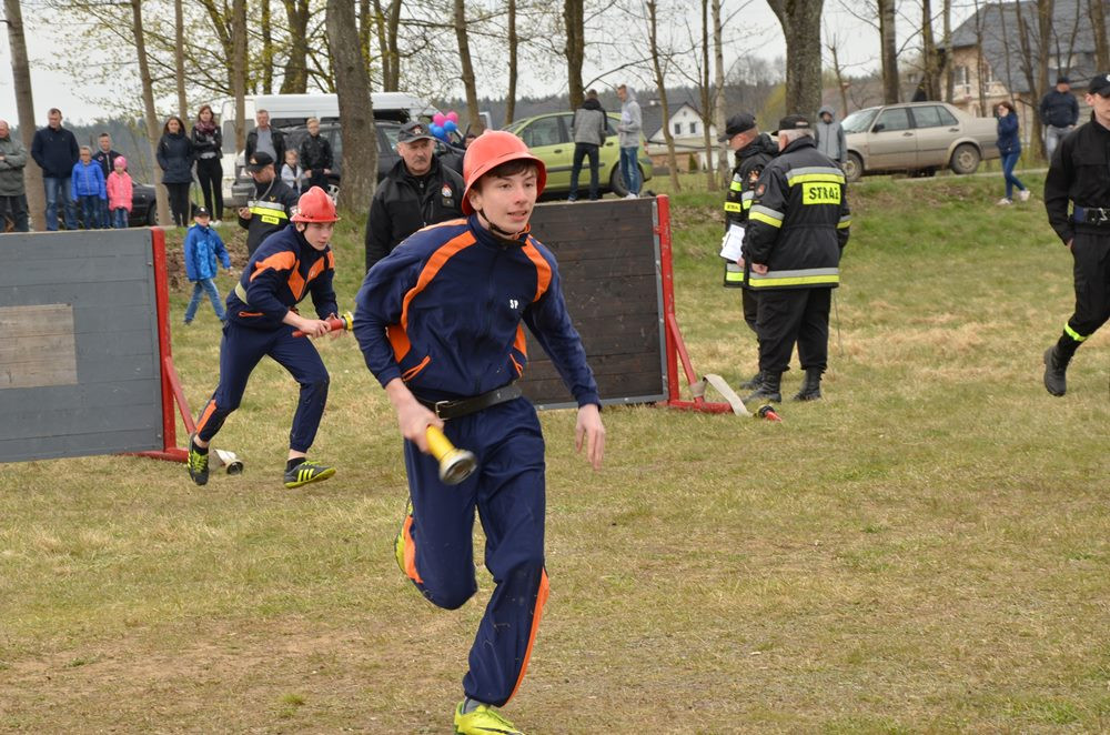 Mirachowo. Gminne zawody sportowo-pożarnicze w majówkowej atmosferze (wyniki)