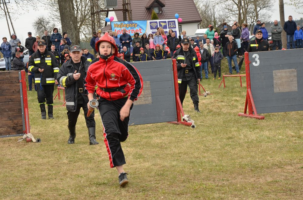 Mirachowo. Gminne zawody sportowo-pożarnicze w majówkowej atmosferze (wyniki)