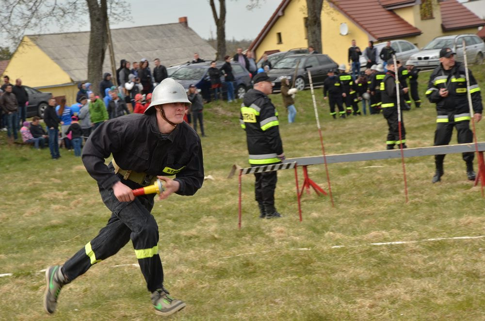 Mirachowo. Gminne zawody sportowo-pożarnicze w majówkowej atmosferze (wyniki)