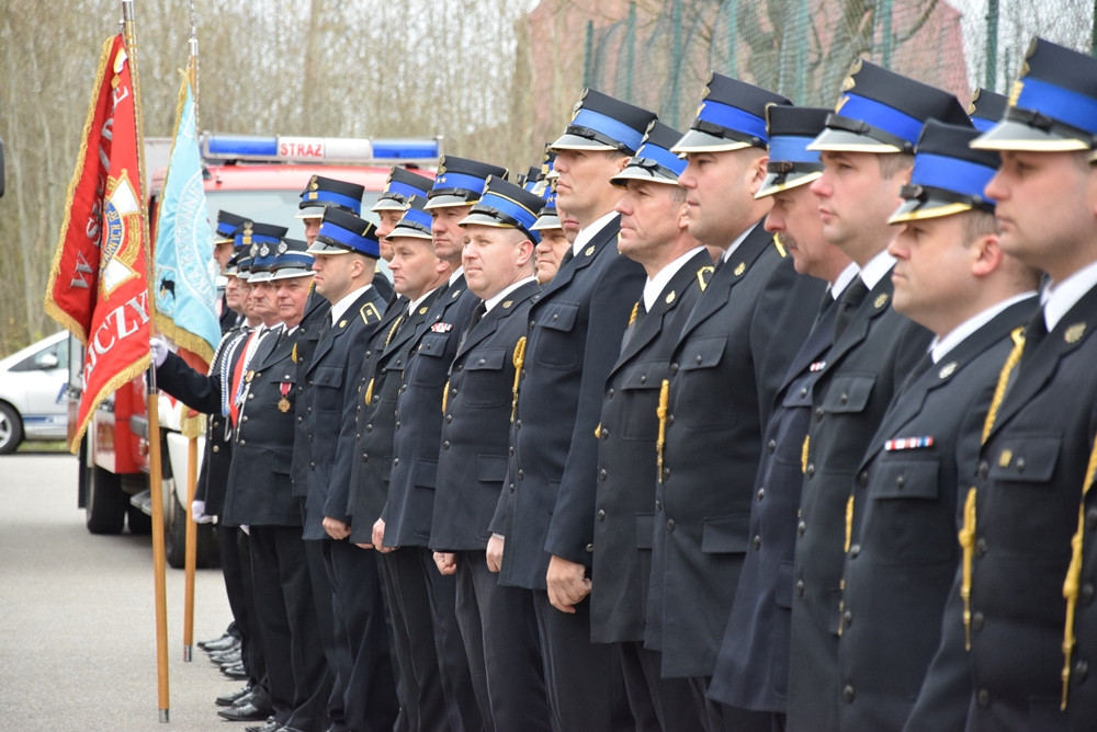 Kartuzy. Strażackie święto. Apel, życzenia i tradycyjna grochówka