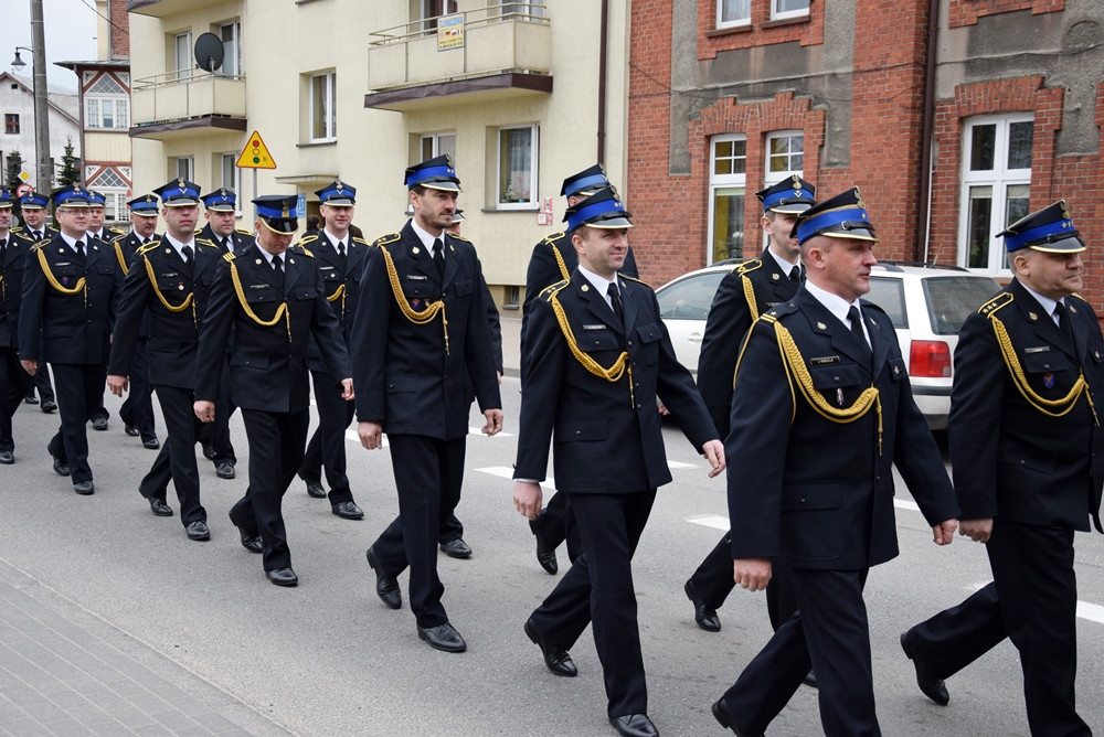 Kartuzy. Strażackie święto. Apel, życzenia i tradycyjna grochówka