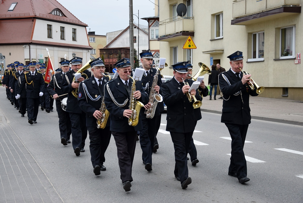 Kartuzy. Strażackie święto. Apel, życzenia i tradycyjna grochówka