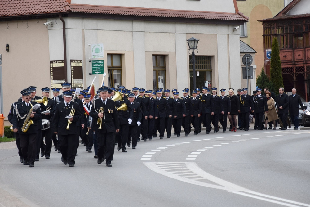 Kartuzy. Strażackie święto. Apel, życzenia i tradycyjna grochówka