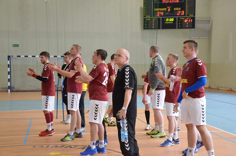 Smutne zwycięstwo kartuskich szczypiornistów. Koniec seniorskiej piłki ręcznej