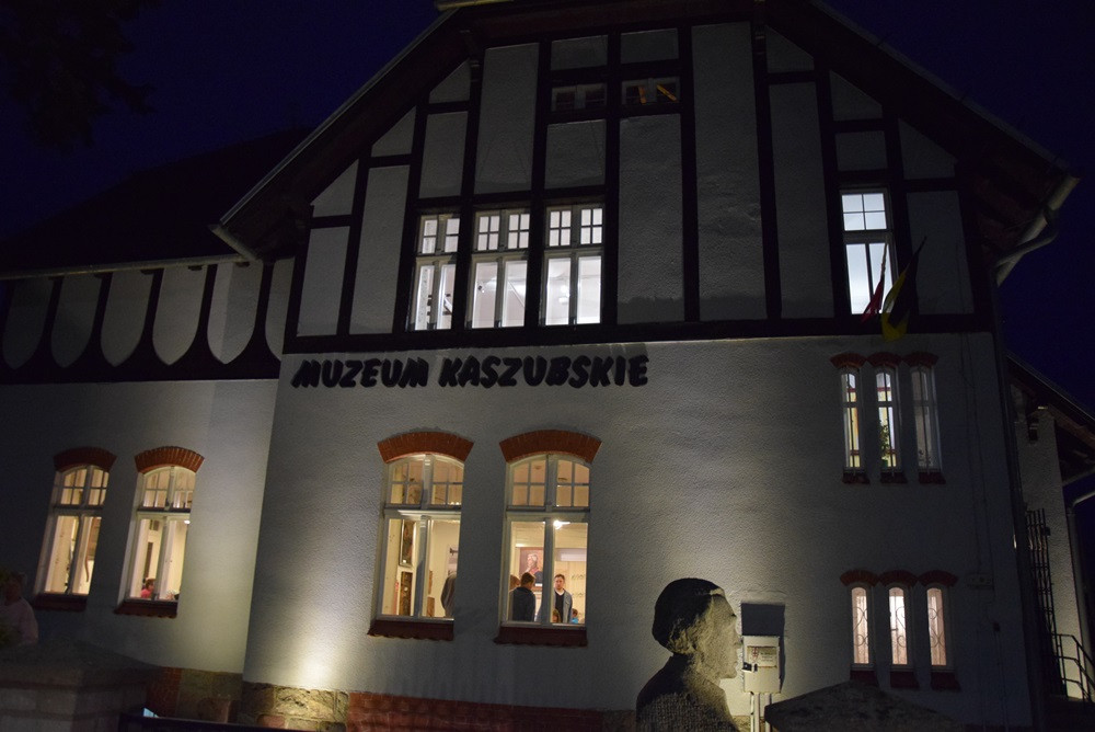 Noc Muzeów w Muzeum Kaszubskim w Kartuzach. Zachwycający spektakl Teatru Snów