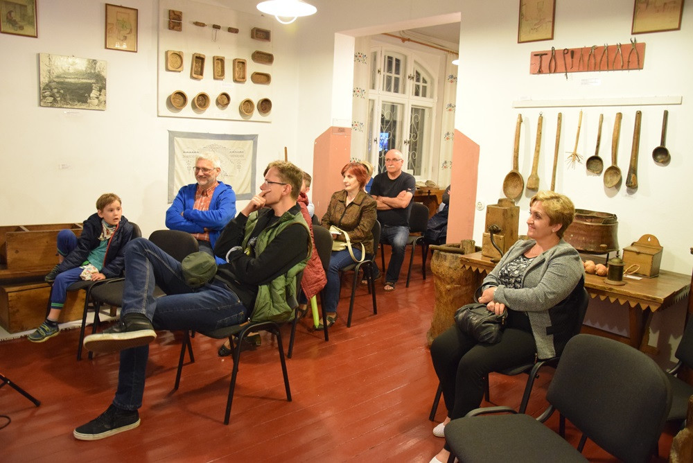 Noc Muzeów w Muzeum Kaszubskim w Kartuzach. Zachwycający spektakl Teatru Snów