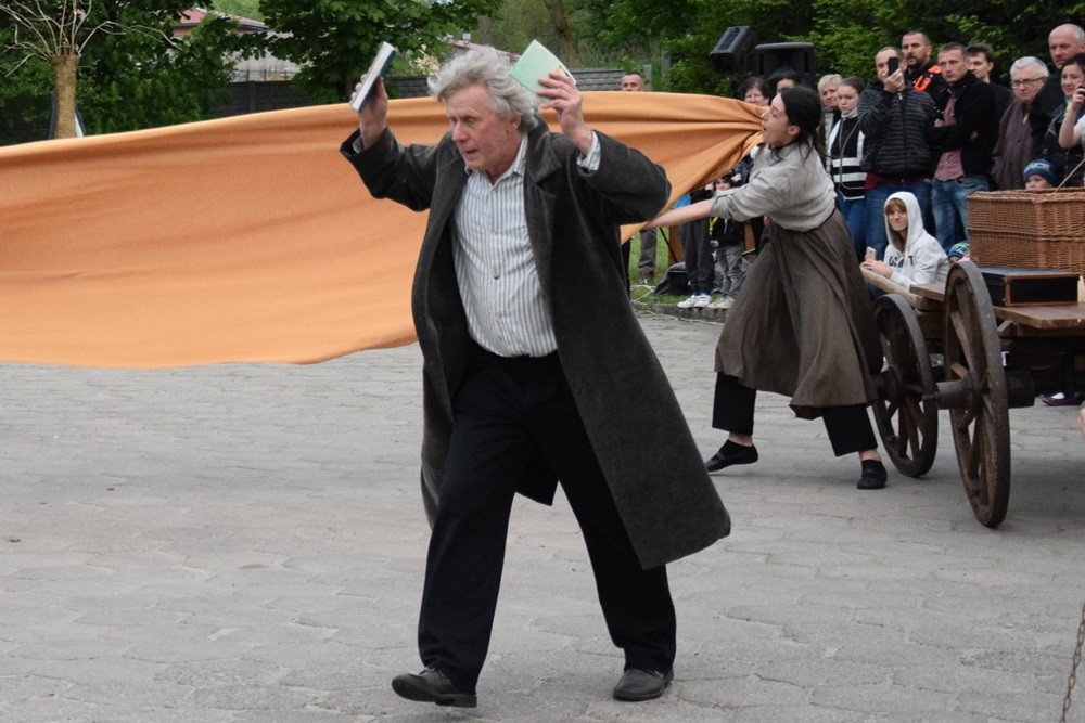 Noc Muzeów w Muzeum Kaszubskim w Kartuzach. Zachwycający spektakl Teatru Snów