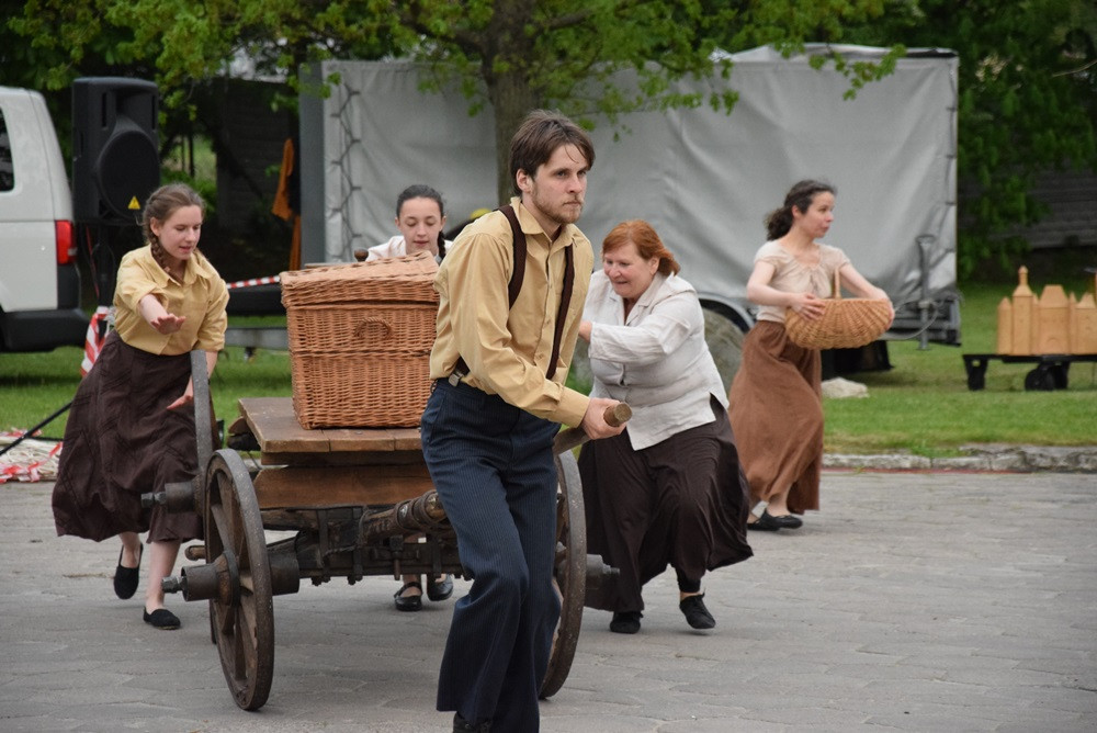 Noc Muzeów w Muzeum Kaszubskim w Kartuzach. Zachwycający spektakl Teatru Snów