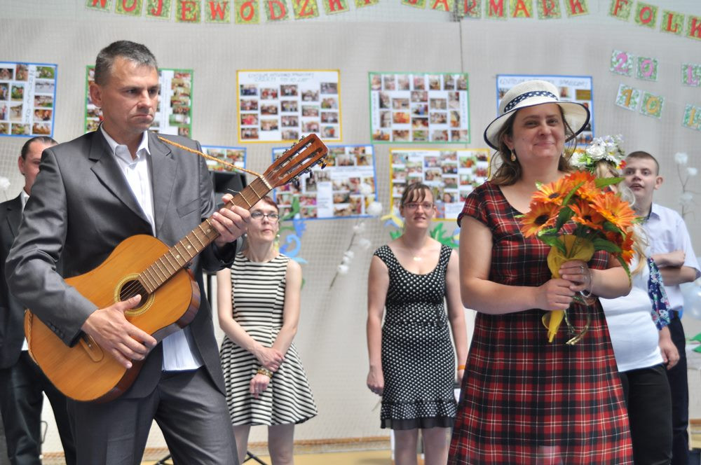 Chmielno. Jarmark folklorystyczny i przegląd dorobku domów samopomocy