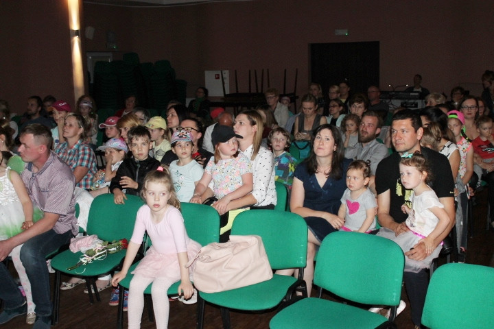 Dzieci zaśpiewały dla swoich mam w Kartuskim Centrum Kultury